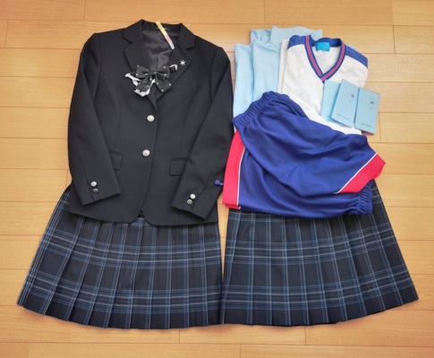 大阪府立住吉高校の制服写真画像動画まとめ・レビュー口コミ評判・生徒の着こなし・夏服冬服詳細情報