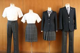 大阪府立布施高等学校の制服・評判・着こなし・制服ランキング