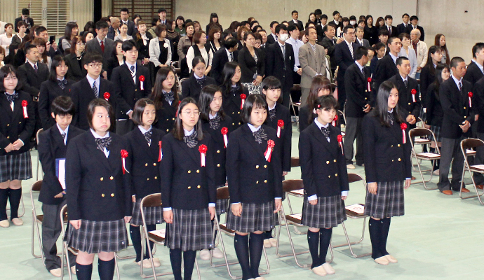 京都国際中学校高校の制服写真画像動画まとめ・レビュー口コミ評判・生徒の着こなし・夏服冬服詳細情報