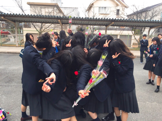 奈良県立香芝高校の制服写真画像動画まとめ・レビュー口コミ評判・生徒の着こなし・夏服冬服詳細情報│全国中高制服グラム-全国47都道府県の中学校高等学校制服 検索口コミ-