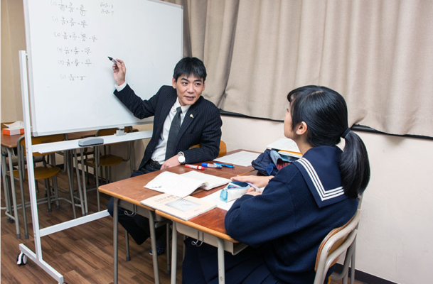 甲南女子中学高校の制服写真画像まとめ・レビュー口コミ評判・生徒の着こなし・夏服冬服詳細情報