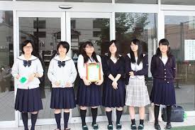 奈良女子高校の制服写真画像まとめ・レビュー口コミ評判・生徒の着こなし・夏服冬服詳細情報