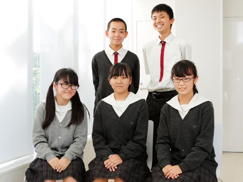 安田学園中学校・高校の制服写真画像まとめ・レビュー口コミ評判・生徒の着こなし・夏服冬服詳細情報