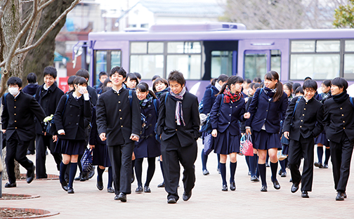 明治大学付属明治中学高校の制服写真画像まとめ・レビュー口コミ評判・生徒の着こなし・夏服冬服詳細情報