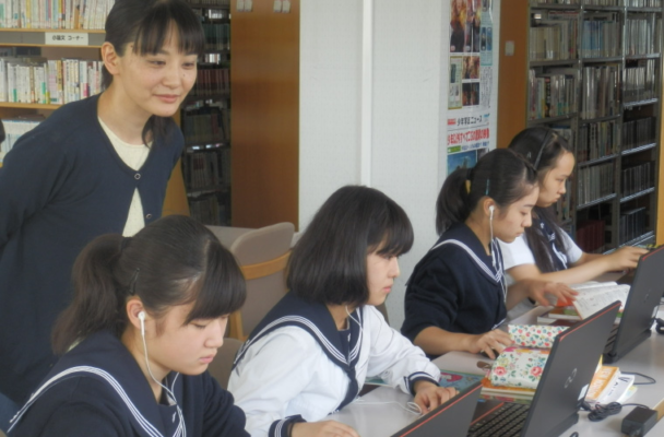 白百合学園中学校・高校の制服写真画像まとめ・レビュー口コミ評判・生徒の着こなし・夏服冬服詳細情報