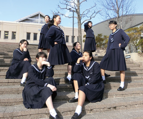 白百合学園中学校・高校の制服写真画像まとめ・レビュー口コミ評判・生徒の着こなし・夏服冬服詳細情報