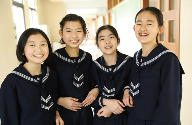 白百合学園中学校・高校の制服写真画像まとめ・レビュー口コミ評判・生徒の着こなし・夏服冬服詳細情報