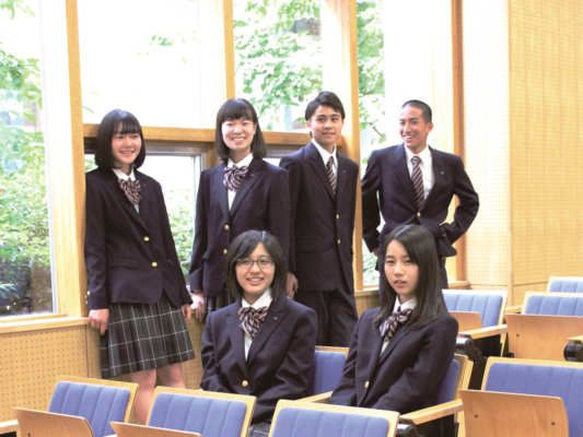 東京都立王子総合高校の制服写真画像まとめ・レビュー口コミ評判・生徒の着こなし・夏服冬服詳細情報