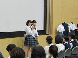 東京都立芦花高校の制服写真画像まとめ レビュー口コミ評判 生徒の着こなし 夏服冬服詳細情報 全国中高制服グラム 全国47都道府県の中学校高等学校 制服検索口コミ