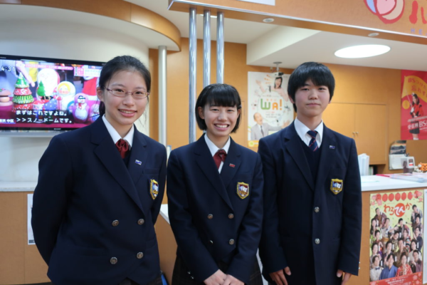 近畿大学附属和歌山高校・中学校の制服写真画像まとめ・レビュー口コミ評判・生徒の着こなし・夏服冬服詳細情報