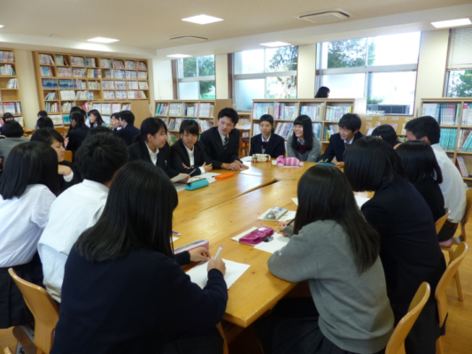 和歌山県立熊野高校の制服写真画像まとめ・レビュー口コミ評判・生徒の着こなし・夏服冬服詳細情報