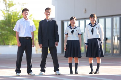 東洋大学附属姫路中学高校の制服写真画像動画まとめ・レビュー口コミ評判・新制服旧制服比較【2022/令和4年度新制服】高校学ランセーラー服廃止