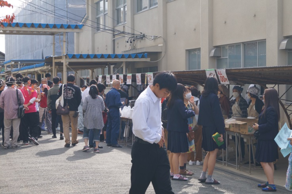 愛知県立豊橋工科高校の制服写真画像まとめ・レビュー口コミ評判・生徒の着こなし・夏服冬服詳細情報