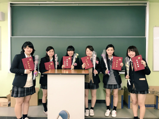 神奈川県立有馬高校の制服写真画像まとめ・レビュー口コミ評判・生徒の着こなし・夏服冬服詳細情報