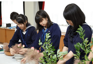 鎌倉女学院中学校・高校の制服写真画像まとめ・レビュー口コミ評判・生徒の着こなし・夏服冬服詳細情報