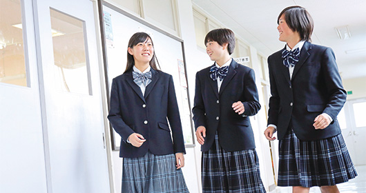 鵠沼高校の制服写真画像まとめ・レビュー口コミ評判・生徒の着こなし・夏服冬服詳細情報