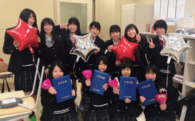 高松中央高校の制服写真画像まとめ・レビュー口コミ評判・生徒の着こなし・夏服冬服詳細情報
