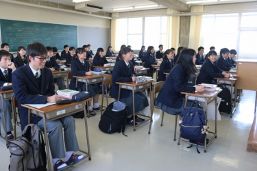 香川県立香川中央高校の制服写真画像まとめ・レビュー口コミ評判・生徒の着こなし・夏服冬服詳細情報