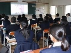 徳島県立川島中学校・高校の制服写真画像まとめ・レビュー口コミ評判・生徒の着こなし・夏服冬服詳細情報