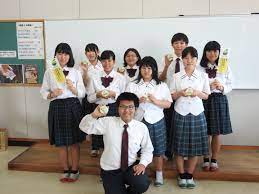 高知県立安芸桜ケ丘高校の制服写真画像まとめ・レビュー口コミ評判・生徒の着こなし・夏服冬服詳細情報