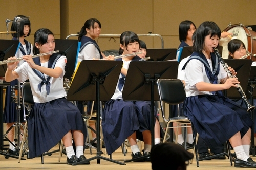 高知県立岡豊高校の制服写真画像まとめ・レビュー口コミ評判・生徒の着こなし・夏服冬服詳細情報