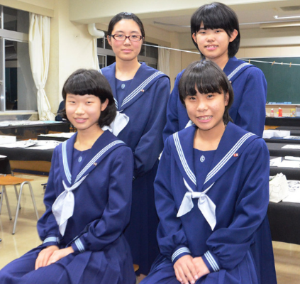 高知県立岡豊高校の制服写真画像まとめ・レビュー口コミ評判・生徒の着こなし・夏服冬服詳細情報