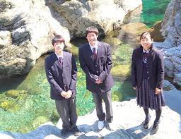 高知県立嶺北高校の制服写真画像まとめ・レビュー口コミ評判・生徒の着こなし・夏服冬服詳細情報