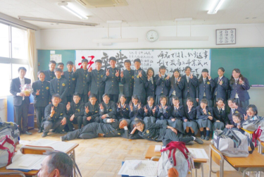 愛媛県立川之江高校の制服写真画像まとめ・レビュー口コミ評判・生徒の着こなし・夏服冬服詳細情報