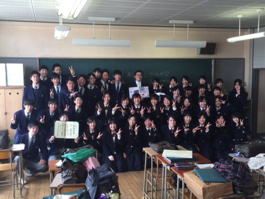 福岡県立筑紫中央高校の制服写真画像まとめ・レビュー口コミ評判・生徒の着こなし・夏服冬服詳細情報
