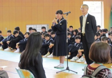 福岡県立香椎高校の制服写真画像まとめ・レビュー口コミ評判・生徒の着こなし・夏服冬服詳細情報