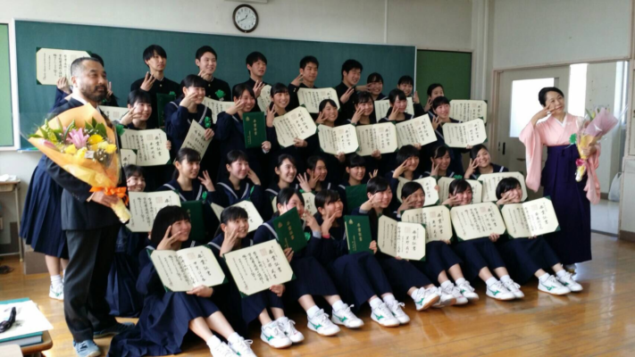 福岡県立香椎高校の制服写真画像まとめ・レビュー口コミ評判・生徒の着こなし・夏服冬服詳細情報