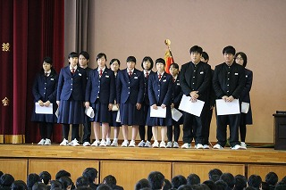 福岡県立八幡中央高校の制服写真画像まとめ・レビュー口コミ評判・生徒の着こなし・夏服冬服詳細情報