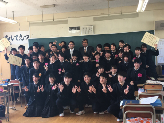 福岡県立須恵高校の制服写真画像まとめ・レビュー口コミ評判・生徒の着こなし・夏服冬服詳細情報