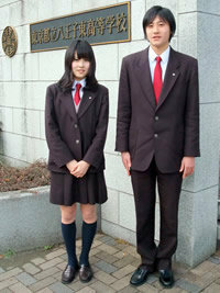 東京都立八王子東高校の制服写真画像動画まとめ・レビュー口コミ評判・生徒の着こなし・【2021年度/令和3年度新制服】│全国中高制服グラム全国