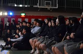 東京都立第四商業高校の制服写真画像まとめ・レビュー口コミ評判・生徒の着こなし・夏服冬服詳細情報