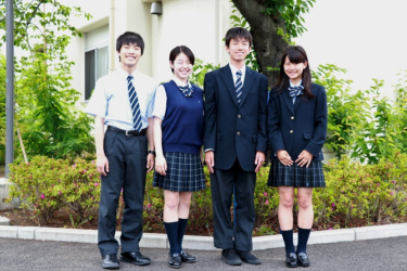 東京都立足立高校の制服写真画像まとめ・レビュー口コミ評判・生徒の着こなし・夏服冬服詳細情報