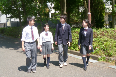 東京都立狛江高校の制服写真画像まとめ・レビュー口コミ評判・生徒の着こなし・夏服冬服詳細情報