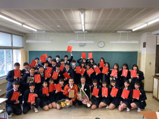 神奈川県立綾瀬高校の制服写真画像まとめ・レビュー口コミ評判・生徒の着こなし・夏服冬服詳細情報