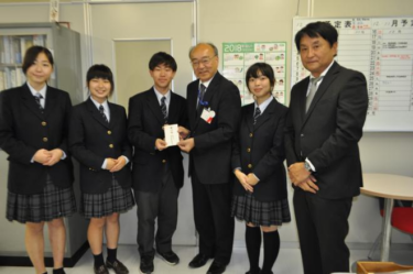 神奈川県立茅ヶ崎西浜高校の制服写真画像まとめ・レビュー口コミ評判・生徒の着こなし・夏服冬服詳細情報│全国中高制服グラム-全国47都道府県の中学校 高等学校制服検索口コミ-