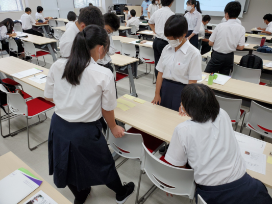 兵庫県立神戸商業高校の制服写真画像まとめ・レビュー口コミ評判・生徒の着こなし・夏服冬服詳細情報