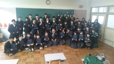 滋賀県立国際情報高校の制服写真画像まとめ・レビュー口コミ評判・生徒の着こなし・夏服冬服詳細情報