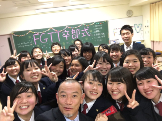 神戸市立葺合高校の制服写真画像まとめ・レビュー口コミ評判・生徒の着こなし・夏服冬服詳細情報