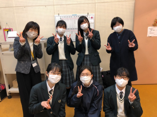 兵庫県立尼崎稲園高校の制服写真画像まとめ・レビュー口コミ評判・生徒の着こなし・夏服冬服詳細情報