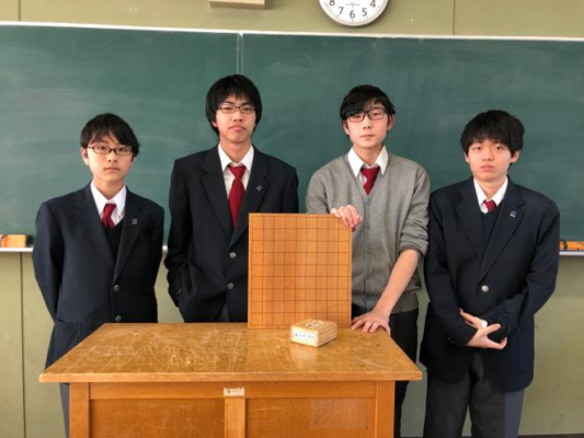 神奈川県立岸根高校の制服写真画像まとめ・レビュー口コミ評判・生徒の着こなし・夏服冬服詳細情報