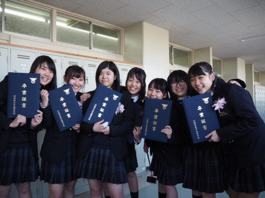 川崎市立幸高校の制服写真画像まとめ・レビュー口コミ評判・生徒の着こなし・夏服冬服詳細情報