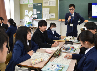 名古屋市立富田高校の制服写真画像まとめ・レビュー口コミ評判・生徒の着こなし・夏服冬服詳細情報