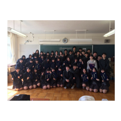 埼玉県立鳩ヶ谷高校の制服写真画像まとめ・レビュー口コミ評判・生徒の着こなし・夏服冬服詳細情報