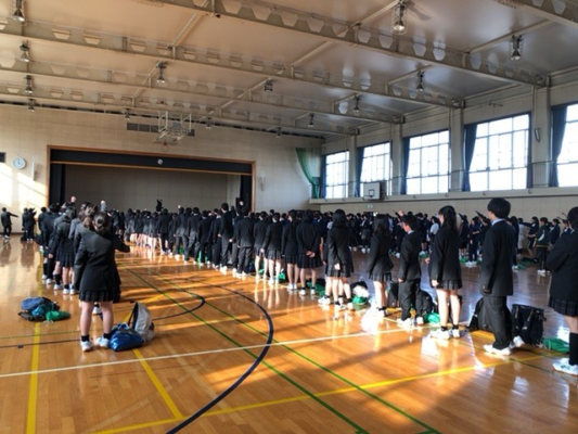 神奈川県立座間総合高校の制服写真画像まとめ・レビュー口コミ評判・生徒の着こなし・夏服冬服詳細情報