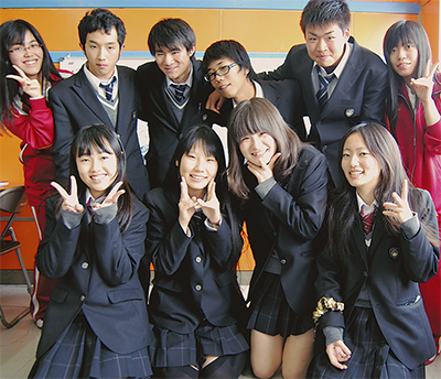 神奈川県立上鶴間高校の制服写真画像まとめ・レビュー口コミ評判・生徒の着こなし・夏服冬服詳細情報
