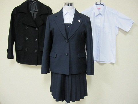 神奈川県立霧が丘高校の制服写真画像まとめ・レビュー口コミ評判【2020/令和2年新制服】
